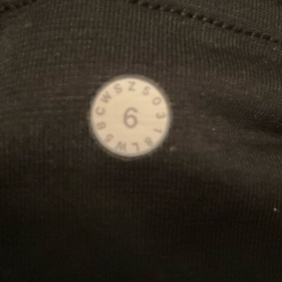 Lululemon Sweat and Repeat Leggings Pants 6 28" - Picture 9 of 9